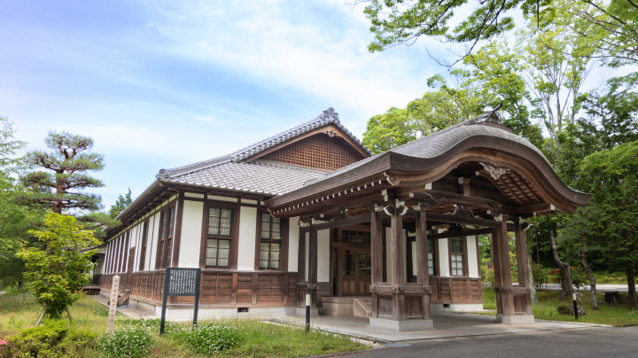 Memorial Hall